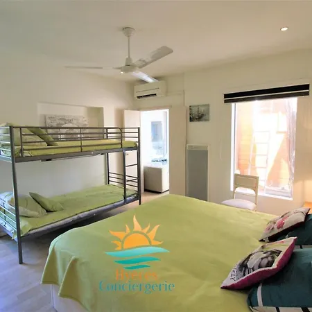 Villa La Petite Ourse-200M Plage-Clim/Wifi/Parking Йер